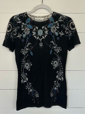 Anne Fontaine Short-Sleeve Embellished Lane Wool Sweater. Size is Small/Medium.